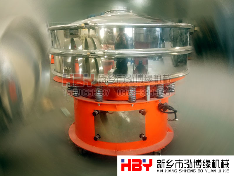 山東臨沂 可移動式振動篩粉機已經制作完成 正在準備發貨——泓博緣機械